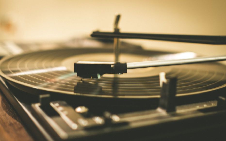 Comment maintenir vos disques vinyles en parfait état pour une écoute  optimale